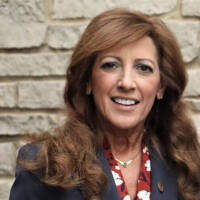 Hon. Linda Holmes